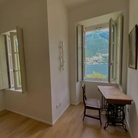 Charlie's House Lake View Semesterbostad Laglio